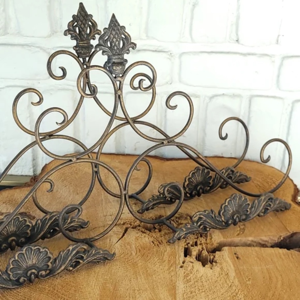 Antiqued Iron Plate Holders With Scrollwork Design